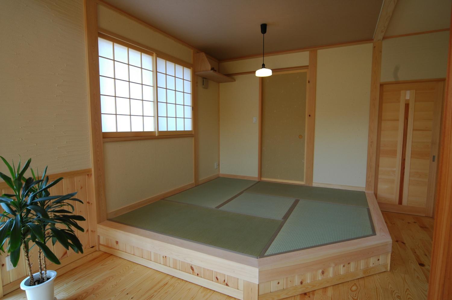 b 57 007 20151103012059 自然素材と多彩な樹（き）の家