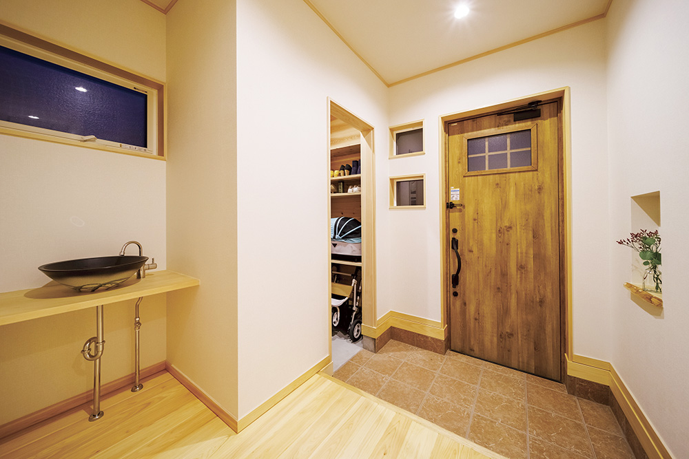 31 211109 家族も愛犬も、健やかに暮らせる 木の住まい