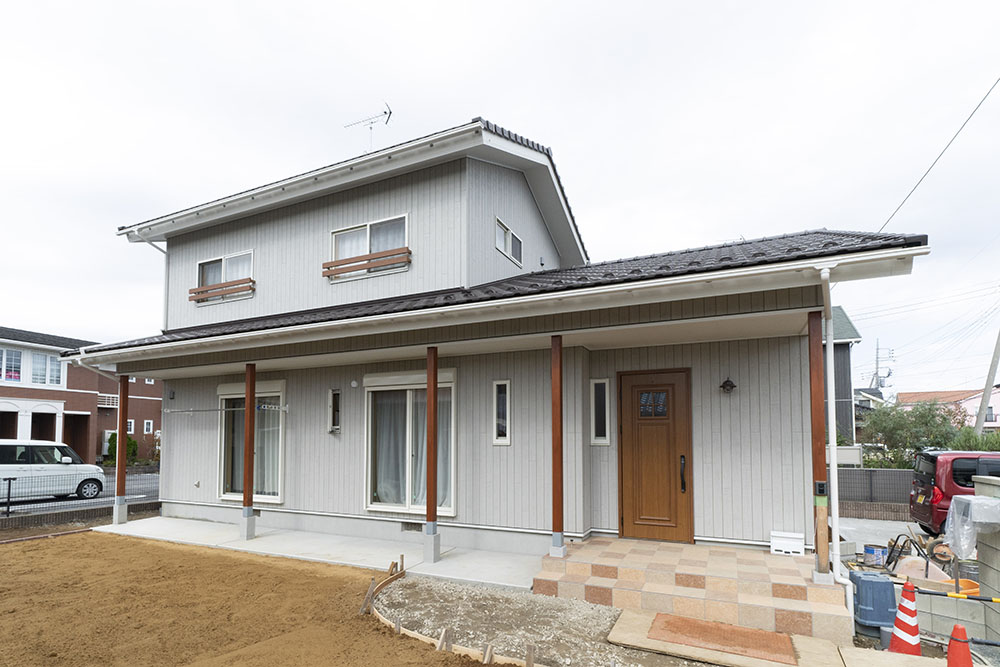 045 心がホッと安らぐ 家族が健康に暮らせるオールアースの木の住まい