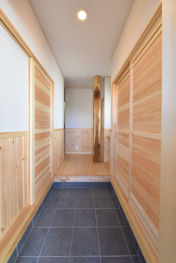 0005 陽だまりと木の香りに包まれる 子供も健康に育つ家