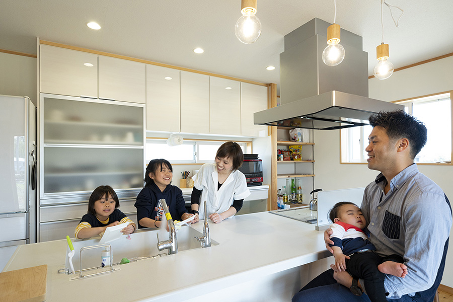 018 心も体も喜ぶ、健康を意識したオールアース住宅