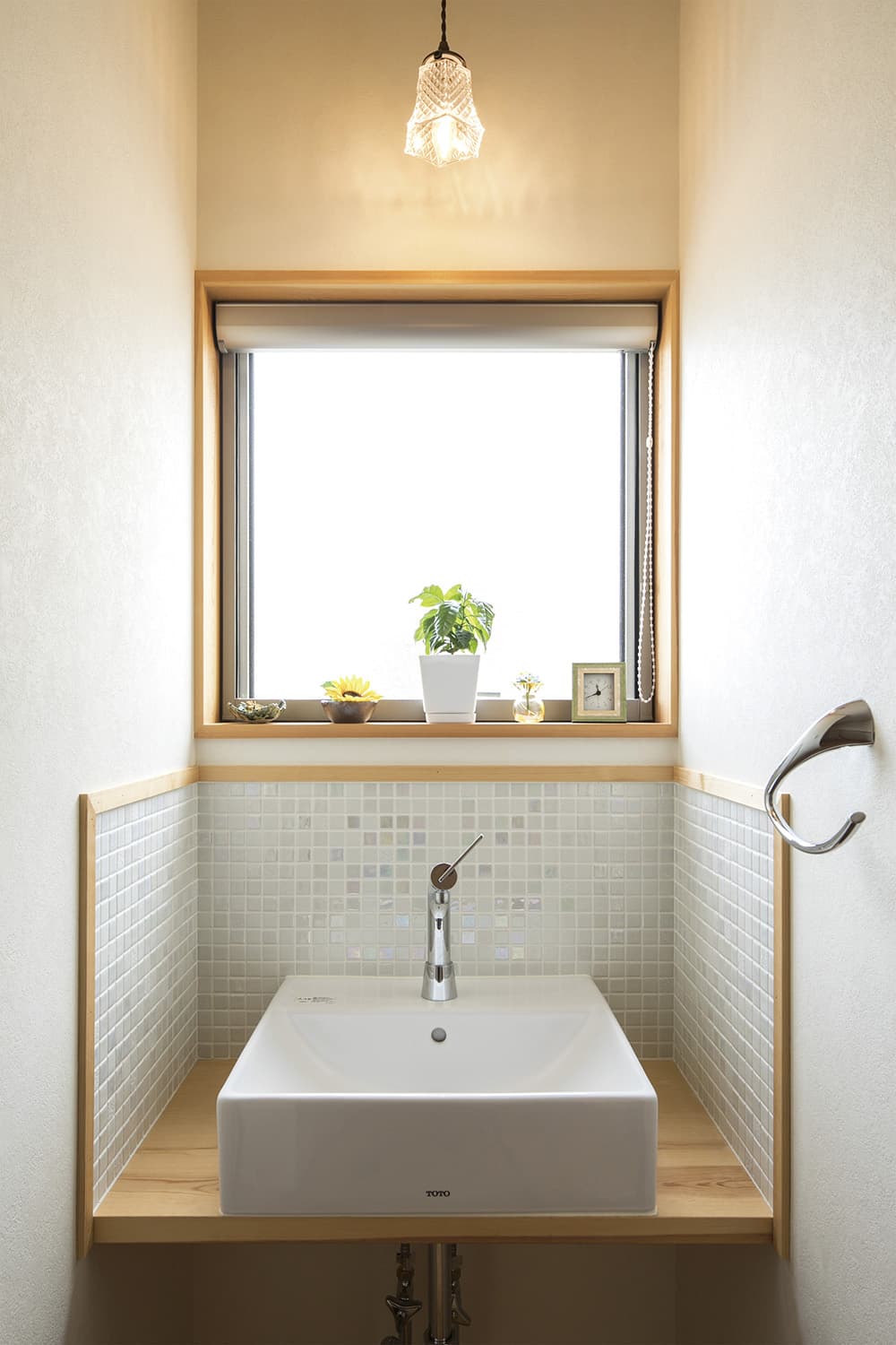 1L0A7604 無垢材の特性を生かした、自然と調和する木の家