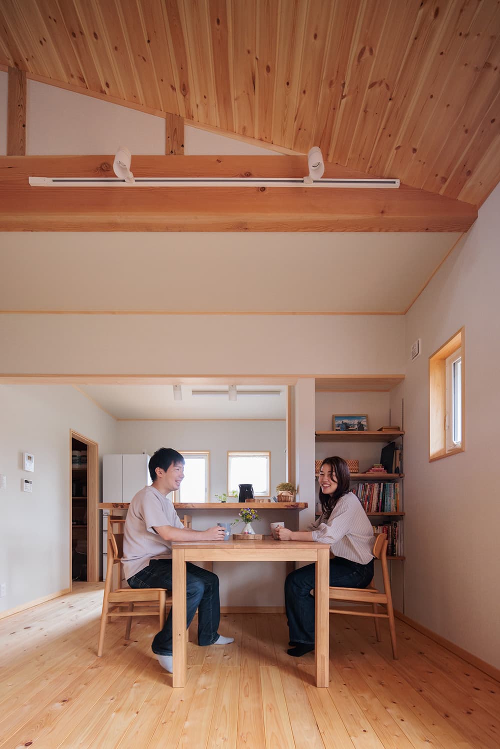 17_230814 (1) 17 230814 1 癒しの木の空間でお家時間を楽しむ平屋暮らし