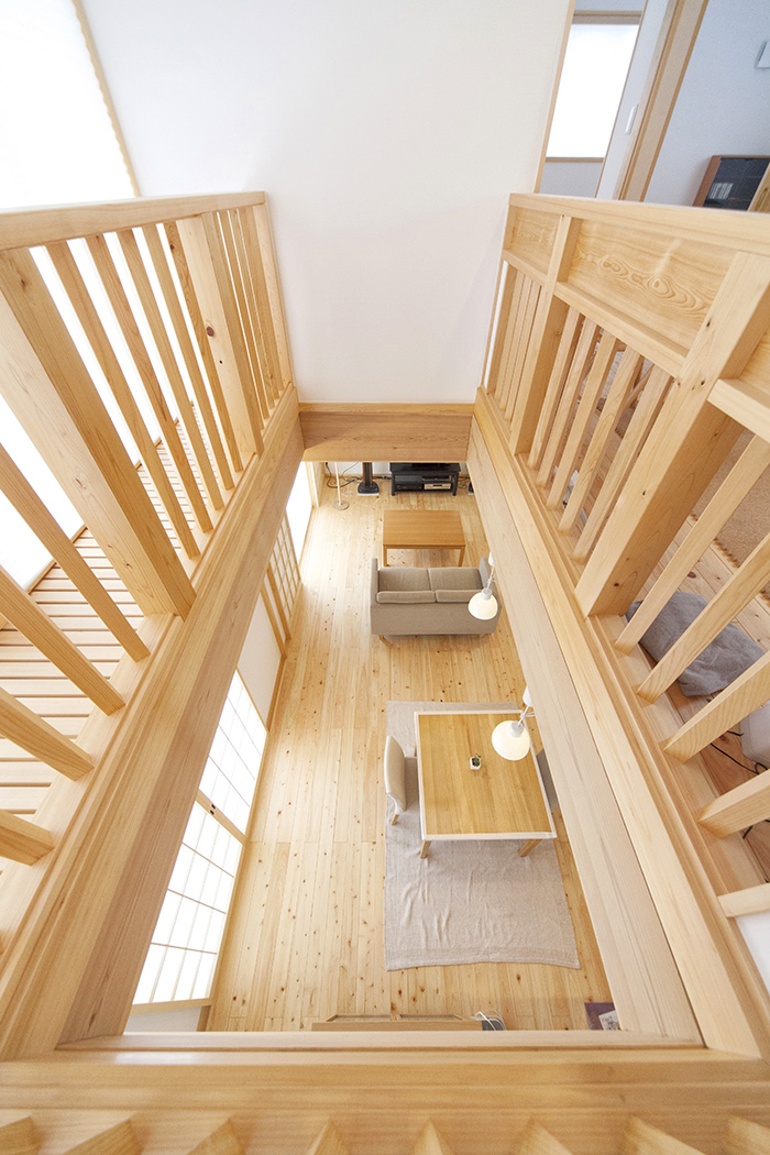 IMG 8993 木のぬくもりと光に包まれる ナチュラル＆和モダンの家